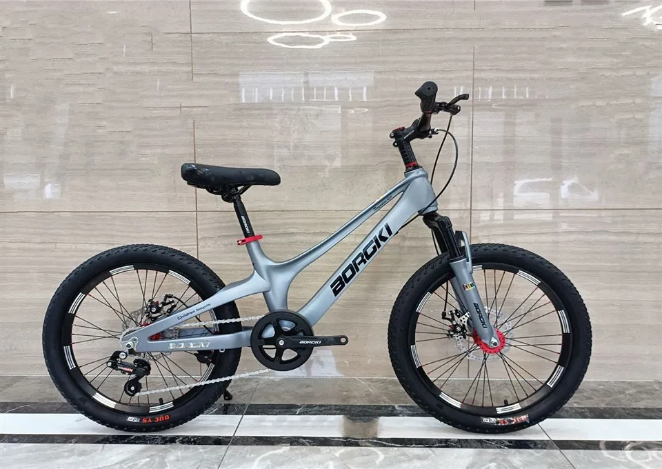 Дитячий велосипед із магнієвого сплаву